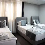 Grand Ahi