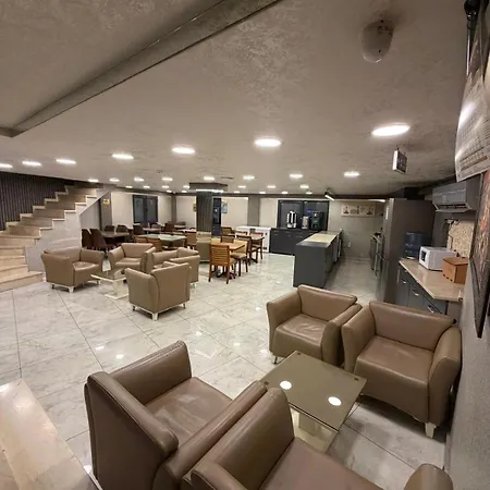 Hotel Grand Ahi *